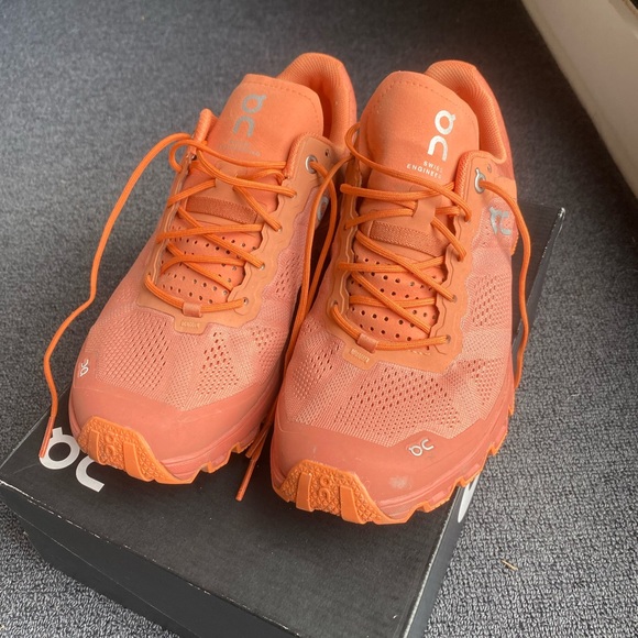 On Running Cloudventure trail shoes in Sandstone/Orange - Picture 3 of 8